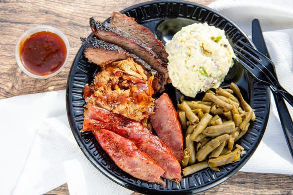 Harmon's BBQ in Near SA Airport / Castle Hills — Harmon's BBQ is a long-standing San Antonio institution, known for its no-frills