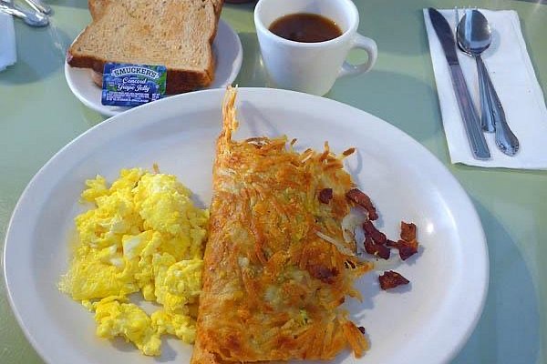 Art's Cafe in Inner Sunset — A small, cash-only institution in the Inner Sunset, Art's Cafe offers a unique b