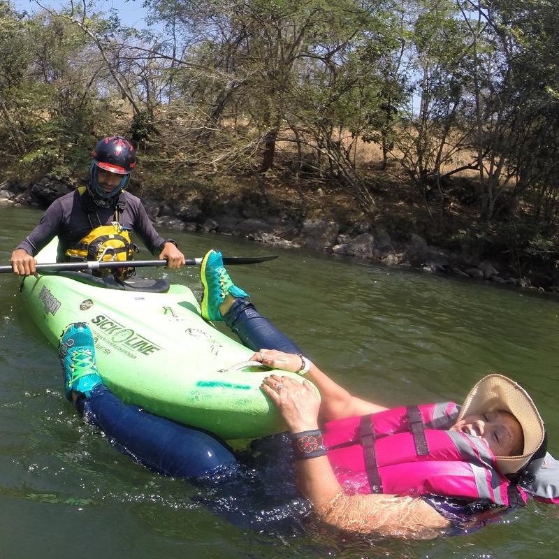 Kayaking on Río Fonce in Río Fonce, San Gil