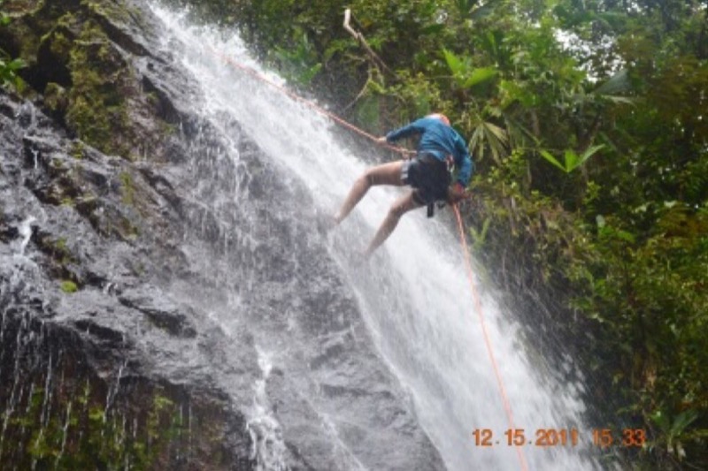 Rappelling & Canyoning (Torrentismo) in Various locations near San Gil