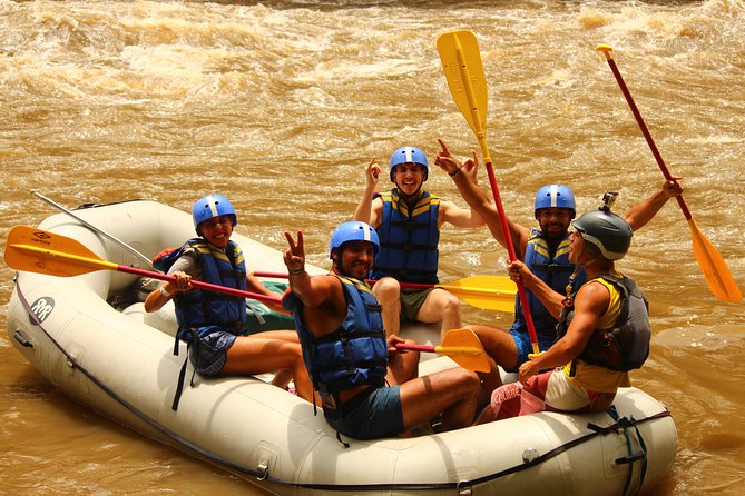 White Water Rafting — Río Suárez in Río Suárez (30 min from San Gil)