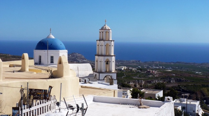 Pyrgos Kastelli (Castle) in Santorini, Greece