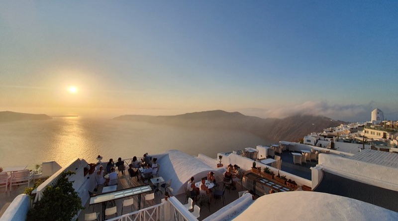 The Wine Bar, Imerovigli in Santorini, Greece