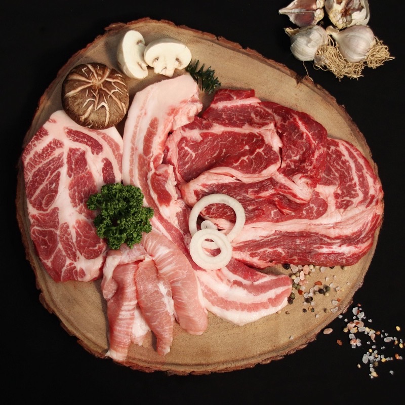 Namoosairo Itaewon in Itaewon — Namoosairo offers a stylish, contemporary take on Korean pork BBQ. They emphasiz