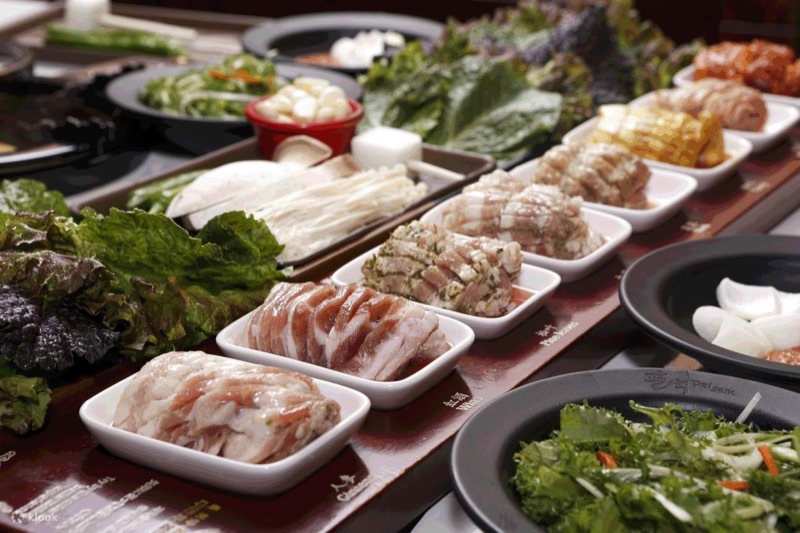 Palsaik Samgyupsal Hongdae in Hongdae — Palsaik Samgyupsal, meaning 'Eight Colors Pork Belly,' offers a unique experienc