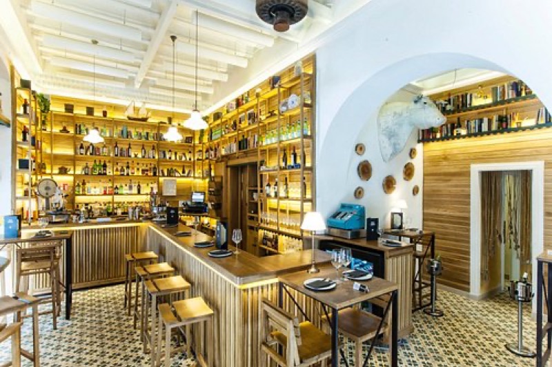 Petit Comité modern tapas restaurant in Seville, Spain