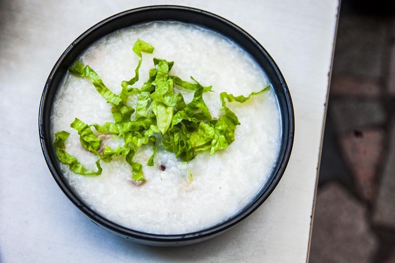 Ding Te Le (顶特勒粥面馆) in Huangpu District — A beloved late-night institution, Ding Te Le is renowned for its comforting Huan