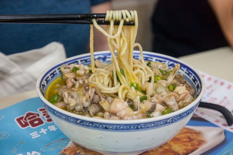 Xiang Yang Nan Lu Mian Guan (襄阳南路面馆) in Xuhui District — A quintessential local noodle shop, Xiang Yang Nan Lu Mian Guan is known for its