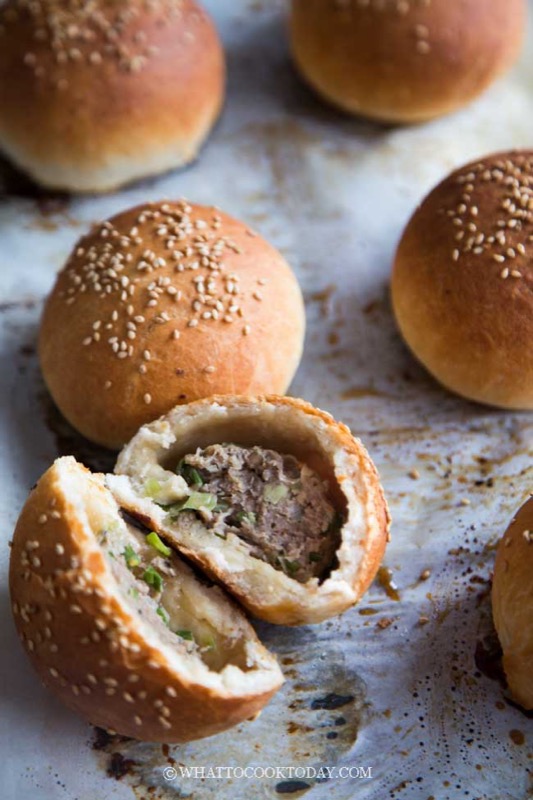 Fuzhou pepper buns at Shilin Night Market