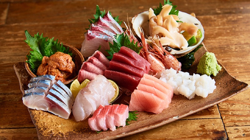 Uoshin seafood izakaya in Shinjuku, Tokyo