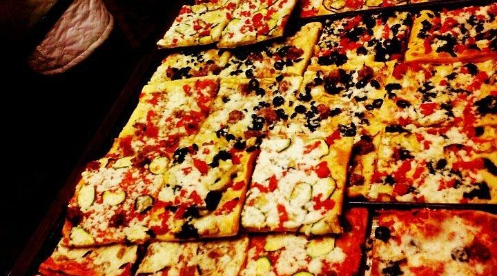 Pizza a Taglio Il Magnifico in Duomo Area — For a quick, delicious, and budget-friendly pizza experience, Il Magnifico is yo