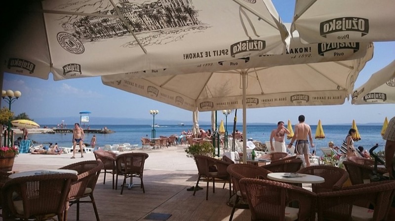 Ovčice Beach Bar in Ovčice Beach (between Firule and Bačvice)