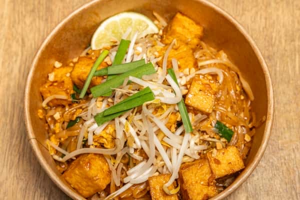 Tei Too in Dutchtown — Tei Too is a beloved neighborhood gem, famous for its generous portions and cons