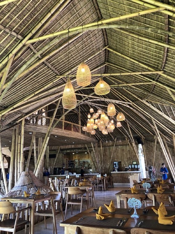 Tebasari Resto Bar and Lounge overlooking Tegallalang rice terraces