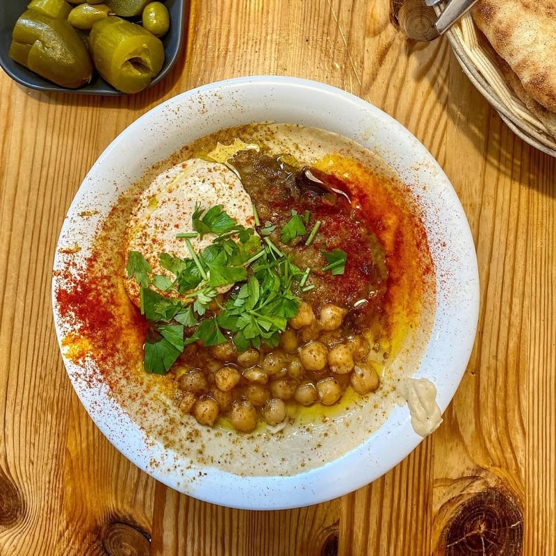 Hummus Eliyahu in Tel Aviv