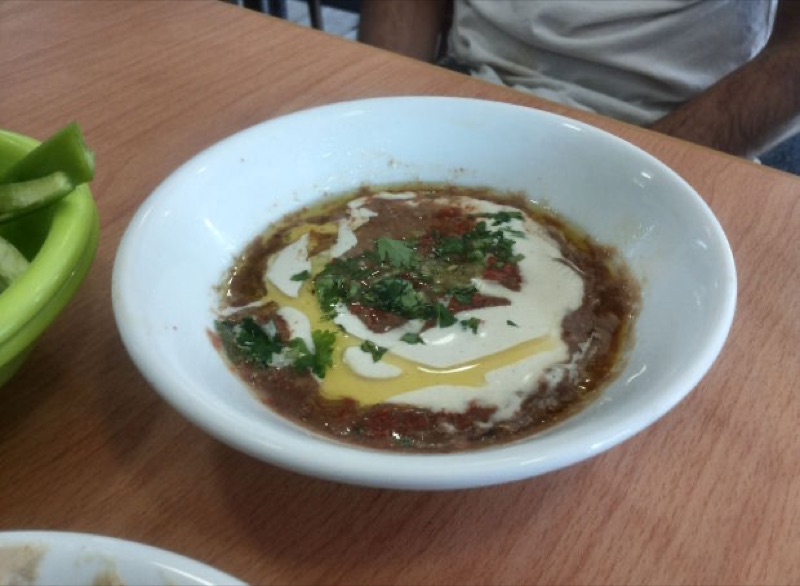 Hummus Abu Hassan (Ali Karavan) in Ha-Dolfin St 1, Jaffa