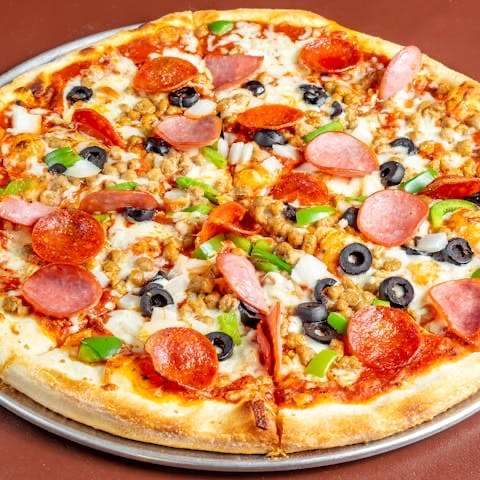 Philly's Pizza in Allenby — Philly's Pizza stands out in Tel Aviv's pizza scene by specializing in Detroit-s