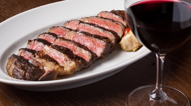 The Oak Door in Roppongi, Minato — Located in the Grand Hyatt Tokyo, The Oak Door is a stylish and lively steakhous