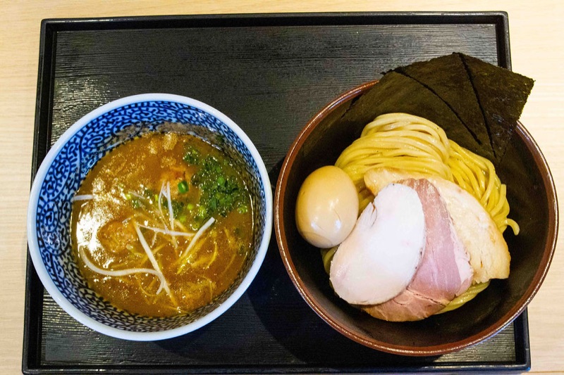Menya Itto (麺屋 一燈) tsukemen in Shin-Koiwa, Tokyo