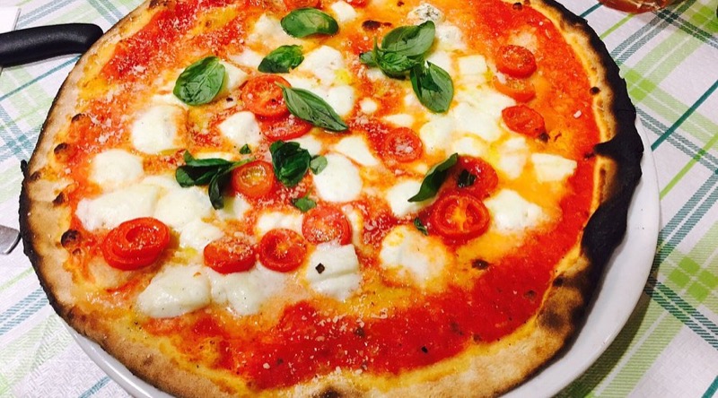 Ivo a Trastevere — traditional Roman pizzeria