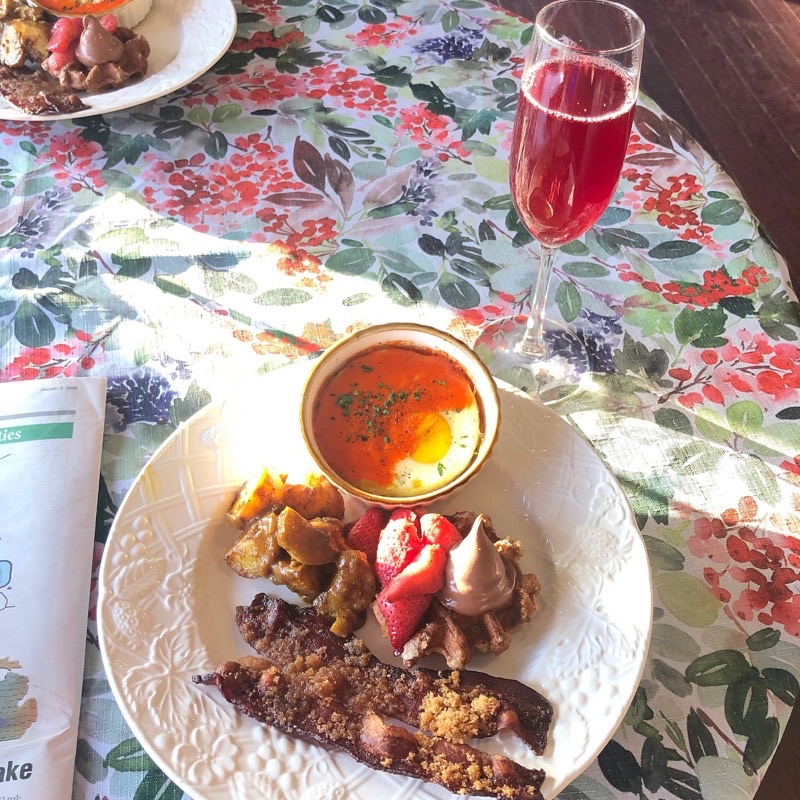 Chateau Chantal Winery and Inn in Old Mission Peninsula — Perched atop a hill on Old Mission Peninsula, Chateau Chantal offers stunning pa