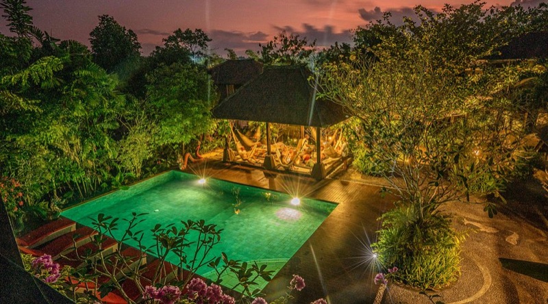 12 Best Surf Camps in Uluwatu