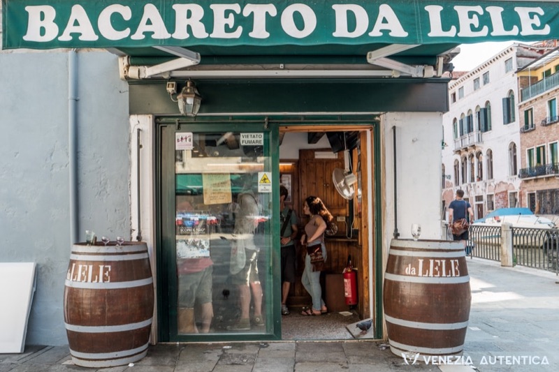 Bacareto da Lele budget cicchetti window in Venice