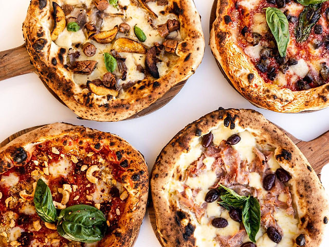 Antico Forno near Rialto &mdash; historic pizza al taglio since the 1890s