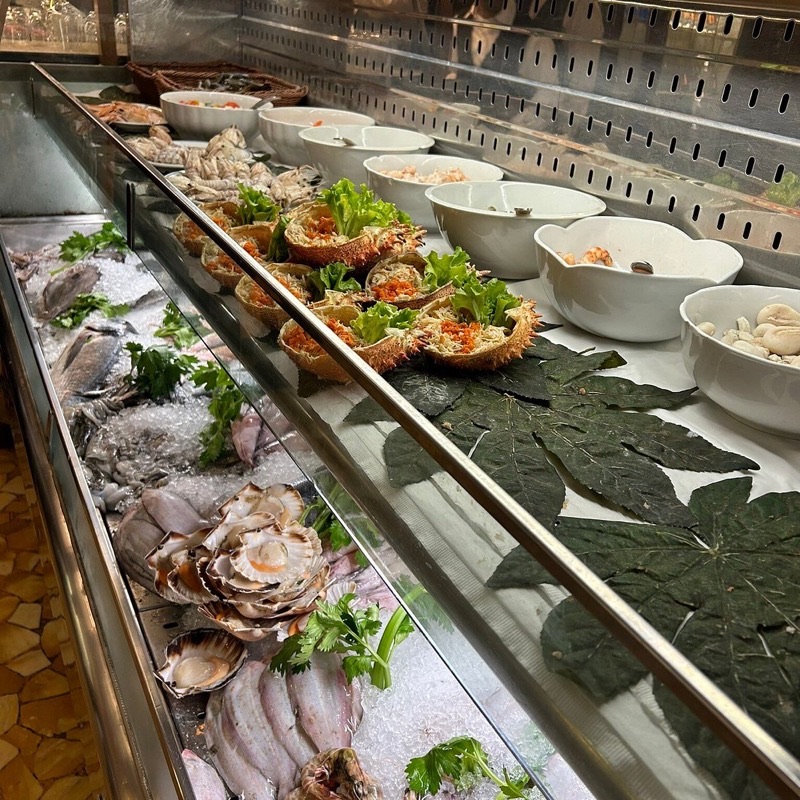 Alla Madonna in San Polo — A bustling, classic Venetian restaurant near the Rialto Bridge, famous for its f