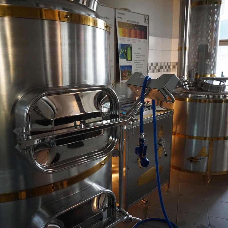 BIERlab microbrewery and taproom in Zurich Kreis 4